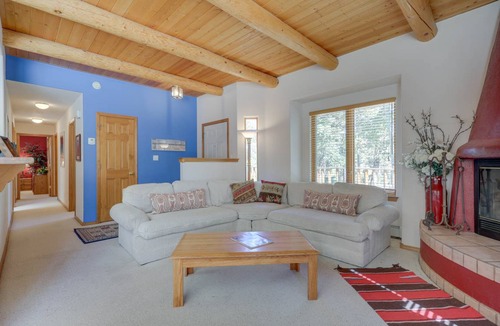 Amalia House | 185 m² House ∙ 3 bedrooms ∙ 6 guests