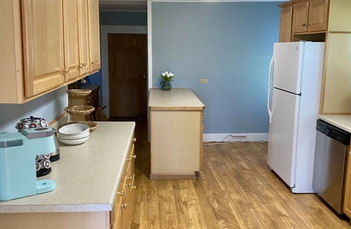 Grand Isle Apartment | 1850's Farmhouse Private Apartment