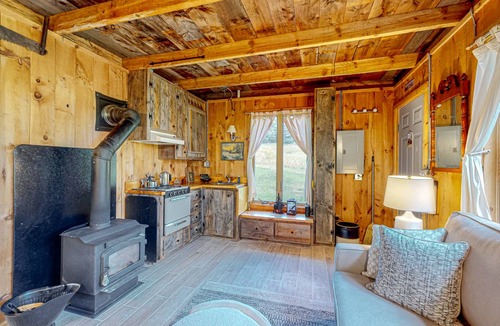 Hartland Four Corners Cottage | 19 m² Cabin ∙ 2 guests