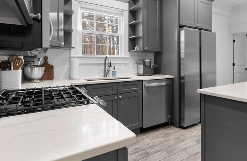 Greenfield Center House | 1900s Modern Comfort Meets Timeless Elegance