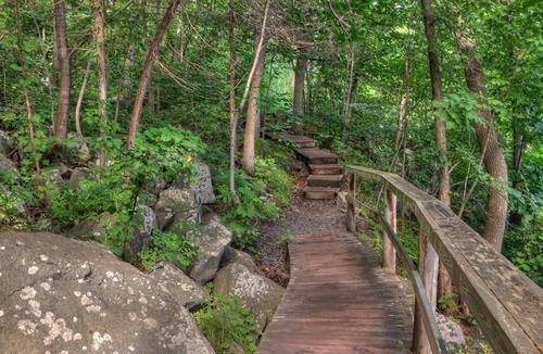 Taylors Falls House | ☞1914 Historic Home+3min→Taylors Falls!+DogOK+Beautiful porch+Full Kitchen