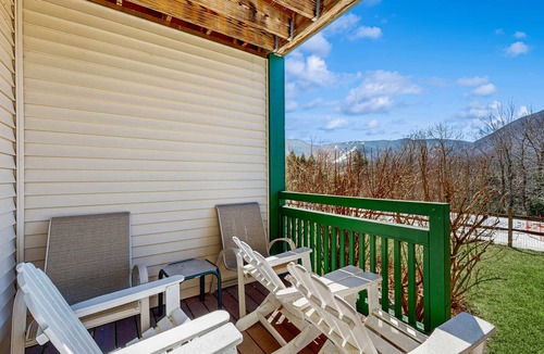 Jeffersonville Condo | 193 m² Condo ∙ 3 bedrooms ∙ 8 guests