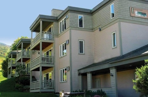 Jeffersonville Condo | 1br+ Smuggler's Notch - Ski, Swim, Hike!