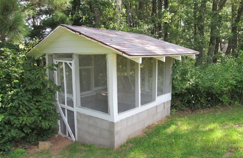 Spooner Cottage | 2 bedroom, 1 bath cabin with bunkhouse on fully recreational lake
