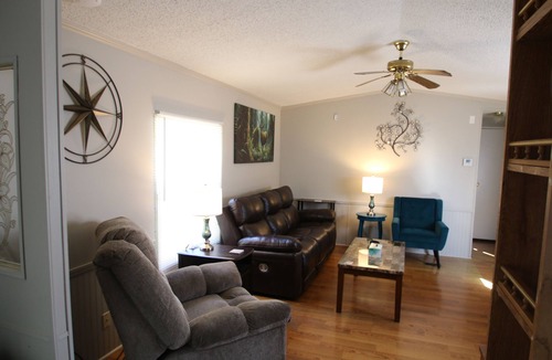 Athens House | 2 Bedroom, 2 Bath, Mobile Home, Great Location in Athens, Steps To Bike Path