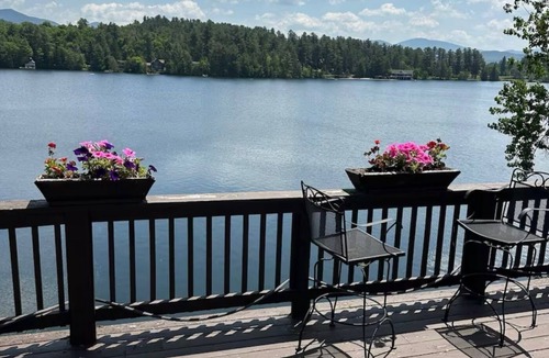Hillcrest Apartment | 2-bedroom apartment on Main Street with lakeside view