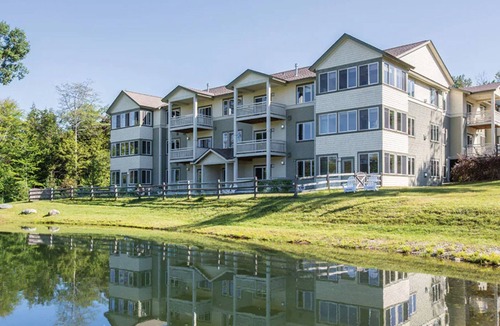 Jeffersonville Condo | 2 Bedroom Condo, Sleeps 8, Full Kitchen, Skiing at Smugglers Notch Resort!