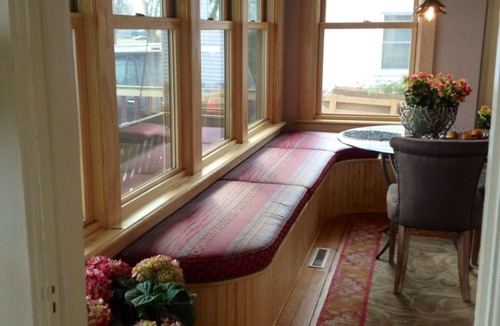 Lake City Cottage | 2 level, 2 bedroom/2 bath filled with windows framing amazing water views!
