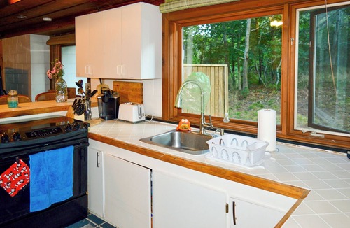 Truro House | 2 Mi to Beaches: Cape Cod Cottage w/Fire Pit