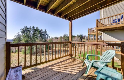 Snowshoe House | 2 Mi to Snowshoe Resort Townhome with Deck!