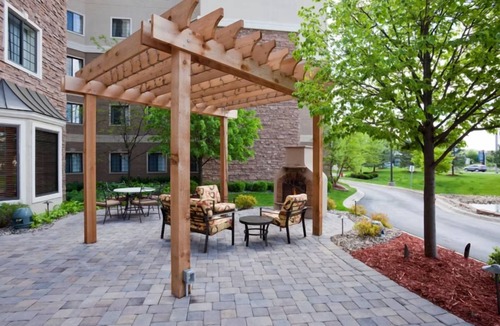 West Bloomington House | 2 Spacious Suites Near Mall of America, MSP Airport & Downtown Minneapolis