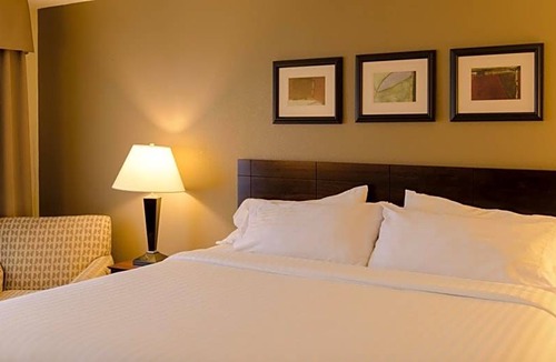 Superior Hotel | 2-Star Hotel ∙ Holiday Inn Express & Suites Superior, an IHG Hotel
