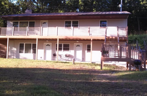 Ferryville House | 2 Unit Family River Retreat on Pool 9 (Rates listed for entire Home)