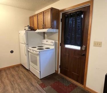 Tomah Apartment | 201 E Veterans St Apt I by Patriot Properties
