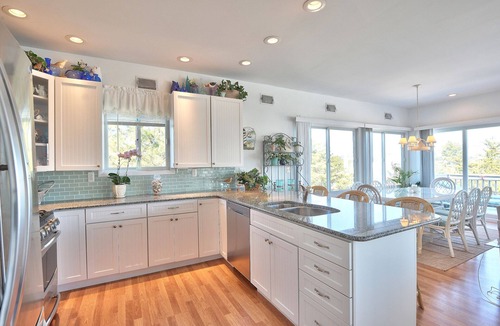 Harvey Cedars House | 2027 Ocean View Completely upgraded-New everything 2027 Rates