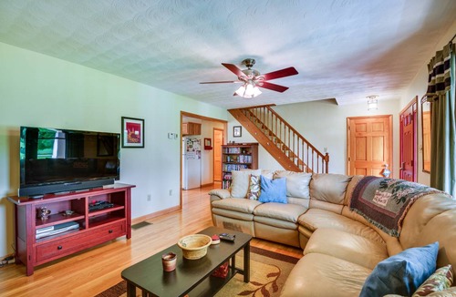 Lowville House | 204 m² House ∙ 5 bedrooms ∙ 12 guests