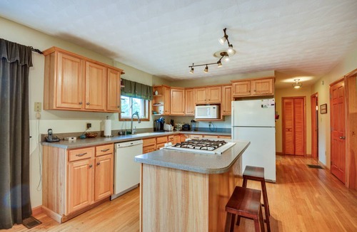 Lowville House | 204 m² House ∙ 5 bedrooms ∙ 12 guests