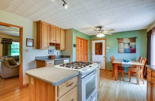 Lowville House | 204 m² House ∙ 5 bedrooms ∙ 12 guests
