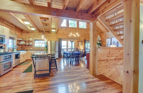 Pine City House | 221 m² House ∙ 4 bedrooms ∙ 12 guests