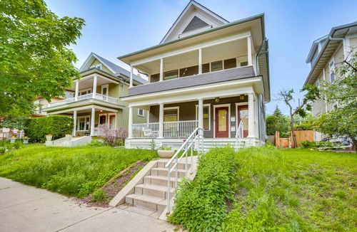 Lowry Hill East Apartment | 222 m² Apartment ∙ 3 bedrooms ∙ 6 guests