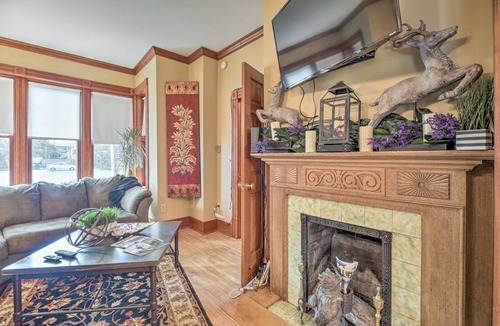 Plattsburgh Apartment | 222 m² Apartment ∙ 4 bedrooms ∙ 9 guests