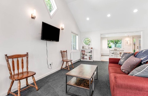 Neshobe Beach House | 223 m² House ∙ 1 bedroom ∙ 2 guests