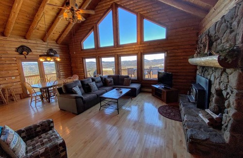 Dalton Cabin | 226 m² Cabin ∙ 3 bedrooms ∙ 11 guests