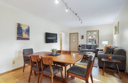 Mendota Heights House | 227 m² House ∙ 4 bedrooms ∙ 8 guests