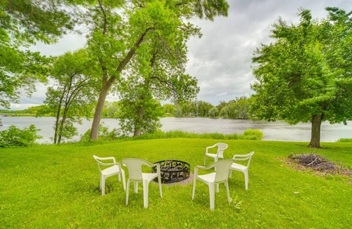 Pine City House | 227 m² House ∙ 4 bedrooms ∙ 8 guests