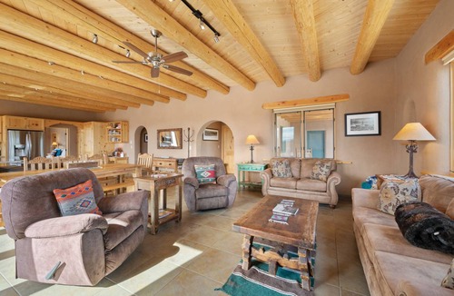 Taos House | 232 m² House ∙ 3 bedrooms ∙ 8 guests