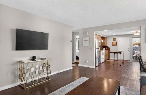 North End Apartment | 24th St Hideaway