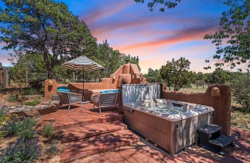 Seton Village House | 26 Camino Sudeste