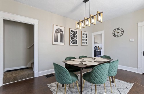 Roselawn Finance House | 2BR Cozy Home with Dedicated Office