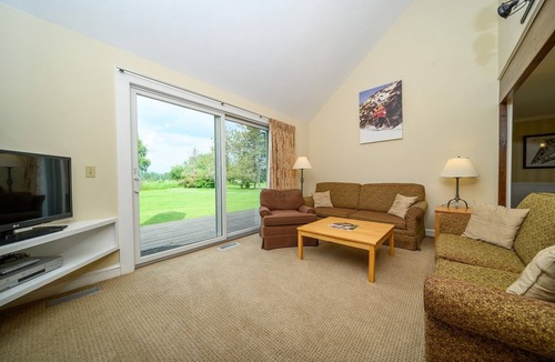 Stowe Area House | 2BR Stoweflake Townhouse with Resort Amenities