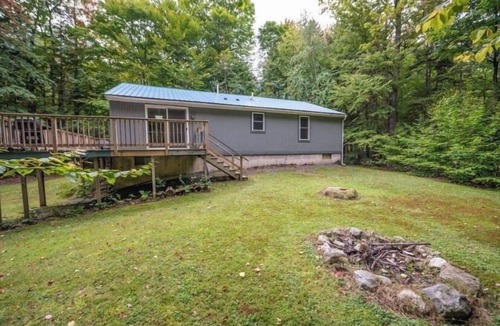 Wardsboro House | 3 bed 2 bath 10 minutes to my snow 20 minutes to stratton