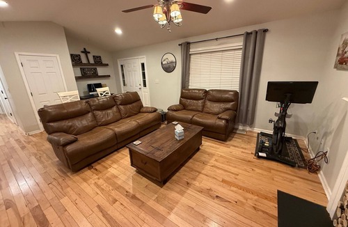 Columbia House | 3-bedroom house in charming Columbia with fitness room, WiFi, AC