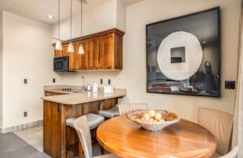 Ivins Villa | 3 Inviting Desert Sanctuary Rooms Perfect for Nature-Lovers + Pool Access