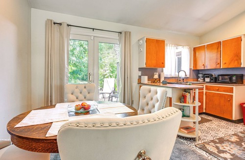 Lansing Apartment | 3 Mi to Michigan State: Apt w/Patio in Lansing!