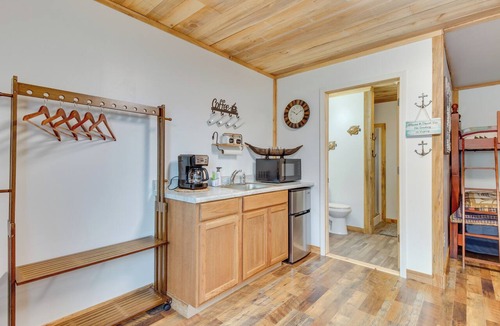 Norfork Cabin | 3 Studio Suites! White River Cabin Compound
