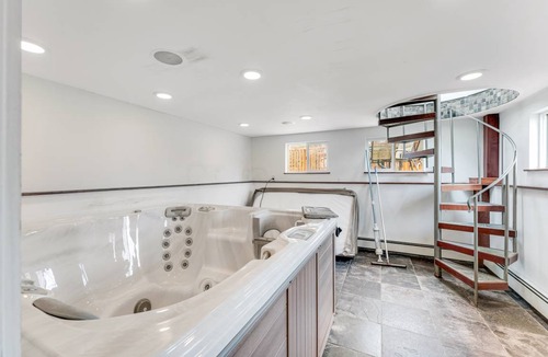 Malletts Bay House | 311 m² House ∙ 3 bedrooms ∙ 8 guests