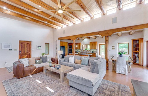 Taos House | 314 m² House ∙ 4 bedrooms ∙ 11 guests