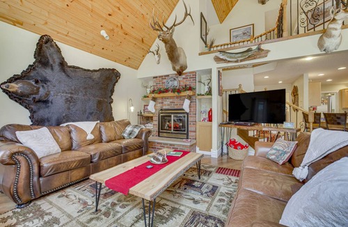 Neillsville House | 325 m² House ∙ 5 bedrooms ∙ 12 guests