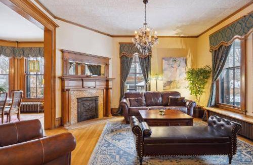 Summit - University Bed & Breakfast | 33 m² Bed and breakfast ∙ 2 bedrooms ∙ 3 guests