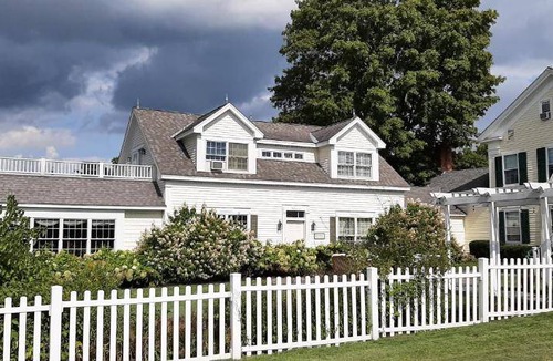 Vergennes House | 33 m² Motel ∙ 8 guests
