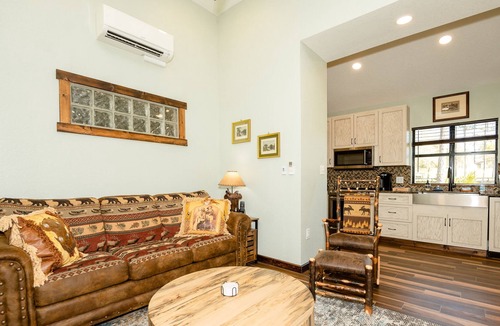 Bronson Cottage | 35 minutes from both Gainesville and Ocala, 20 minutes from HITS