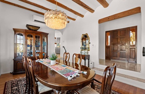 La Tierra House | 353 m² House ∙ 4 bedrooms ∙ 8 guests