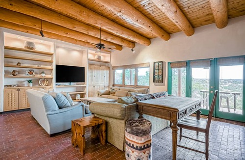 Santa Fe House | 358 m² House ∙ 6 bedrooms ∙ 12 guests