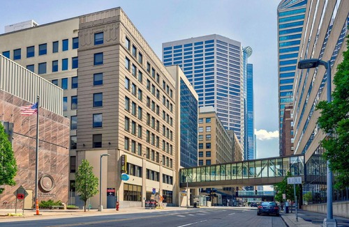 Gateway District Hotel | 37 m² Hotel ∙ 127 guests