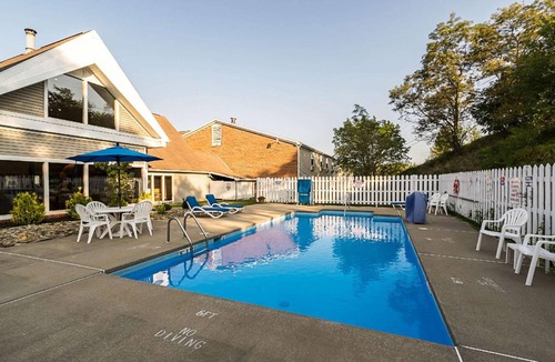 Morgantown Hotel | 37 m² Hotel ∙ 127 guests