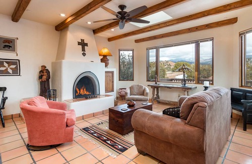Tesuque Hills House | 392 m² House ∙ 4 bedrooms ∙ 10 guests